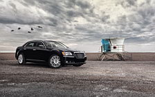   Chrysler 300 - 2011