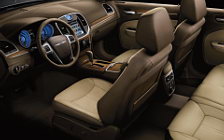   Chrysler 300 Luxury Series - 2012