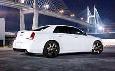   Chrysler 300 SRT8 - 2012