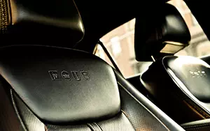   Chrysler 300C John Varvatos Limited Edition - 2013