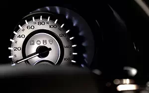  Chrysler 300C John Varvatos Limited Edition - 2013