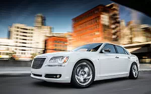   Chrysler 300 Motown - 2013