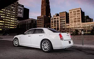   Chrysler 300 Motown - 2013