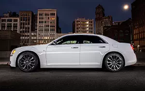   Chrysler 300 Motown - 2013