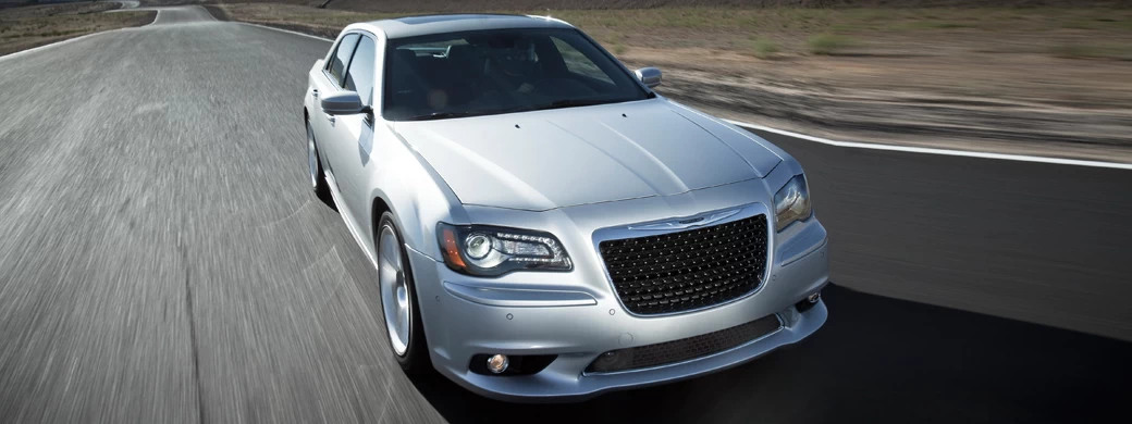   Chrysler 300 SRT8 - 2013 - Car wallpapers