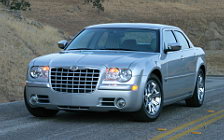   Chrysler 300C - 2005