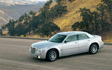   Chrysler 300C - 2005