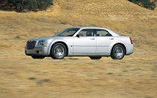   Chrysler 300C - 2005