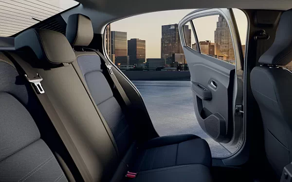 ���� ���������� Dacia Logan - 2025