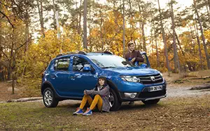   Dacia Sandero Stepway - 2012