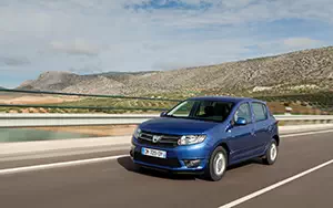   Dacia Sandero - 2012