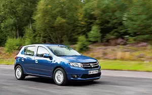   Dacia Sandero - 2012