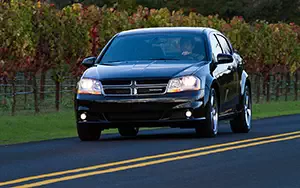   Dodge Avenger - 2013