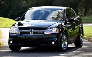   Dodge Avenger - 2013