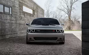   Dodge Challenger 392 HEMI Scat Pack Shaker - 2015