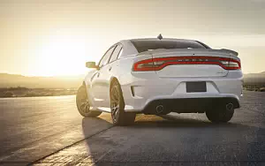   Dodge Charger SRT Hellcat - 2015