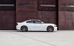   Dodge Charger SRT Hellcat - 2015