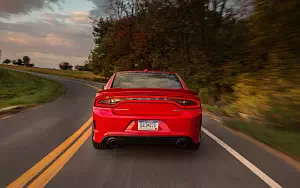   Dodge Charger SRT Hellcat - 2015