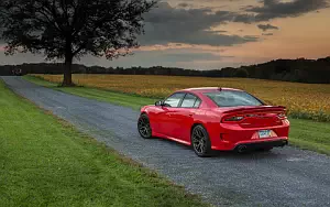   Dodge Charger SRT Hellcat - 2015