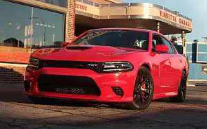   Dodge Charger SRT Hellcat - 2015