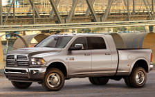   Dodge Ram 3500 Laramie Mega Cab 4x4 2010