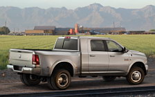   Dodge Ram 3500 Laramie Mega Cab 4x4 2010