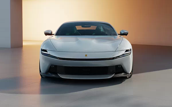   Ferrari Amalfi (Bianco Artico) - 2025