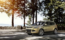   Ford Escape Titanium - 2013