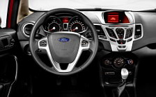   Ford Fiesta Sedan - 2011