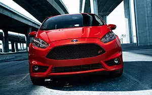   Ford Fiesta ST US-spec - 2013