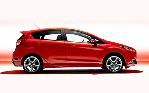   Ford Fiesta ST US-spec - 2013