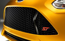   Ford Focus ST US-spec - 2011