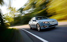   Ford Fusion Hybrid - 2010