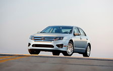   Ford Fusion Hybrid - 2010