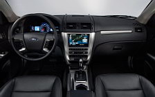   Ford Fusion Hybrid - 2010
