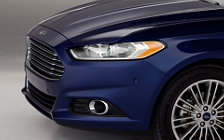   Ford Fusion Hybrid - 2013