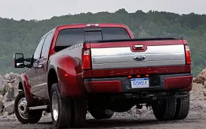   Ford F-450 Super Duty Platinum Crew Cab - 2015
