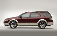   Ford Taurus X - 2008