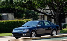   Ford Taurus - 2008