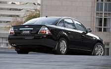   Ford Taurus - 2008