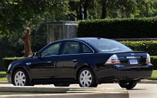   Ford Taurus - 2008