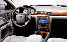   Ford Taurus - 2008