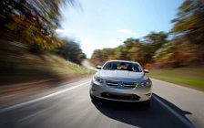   Ford Taurus - 2010