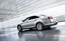   Ford Taurus - 2012