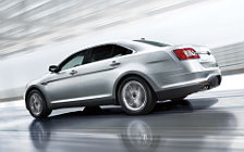   Ford Taurus - 2012