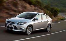   Ford Focus Sedan - 2011