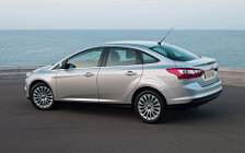   Ford Focus Sedan - 2011