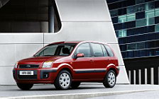   Ford Fusion - 2005