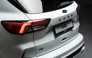   Ford Kuga ST-Line Black Package EU-spec - 2022