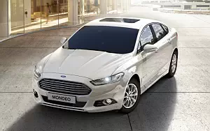  Ford Mondeo Hybrid Sedan - 2014